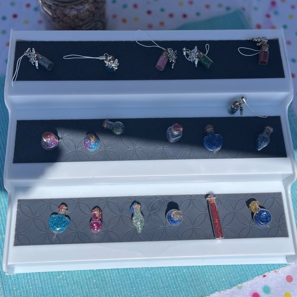 Handcrafted Mini Pixie Dust Potion Bottle - Picture 4 of 4